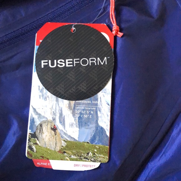 North Face NWT lightweight pullover jacket🔥🧗‍♀️🎉🍂 - Picture 8 of 15